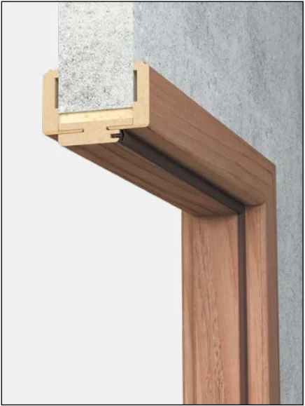 Instalace dřevěného rámu do staré zárubně s detailním pohledem