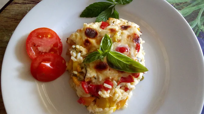 Baked rice with vegetables and cheese