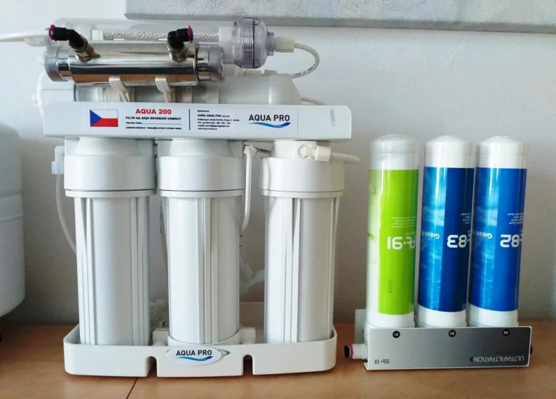 Vodní filtrační systém AQUA PRO s náhradními kartušemi